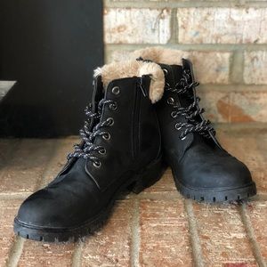Faux Fur Lined Boots - Women’s 8 US